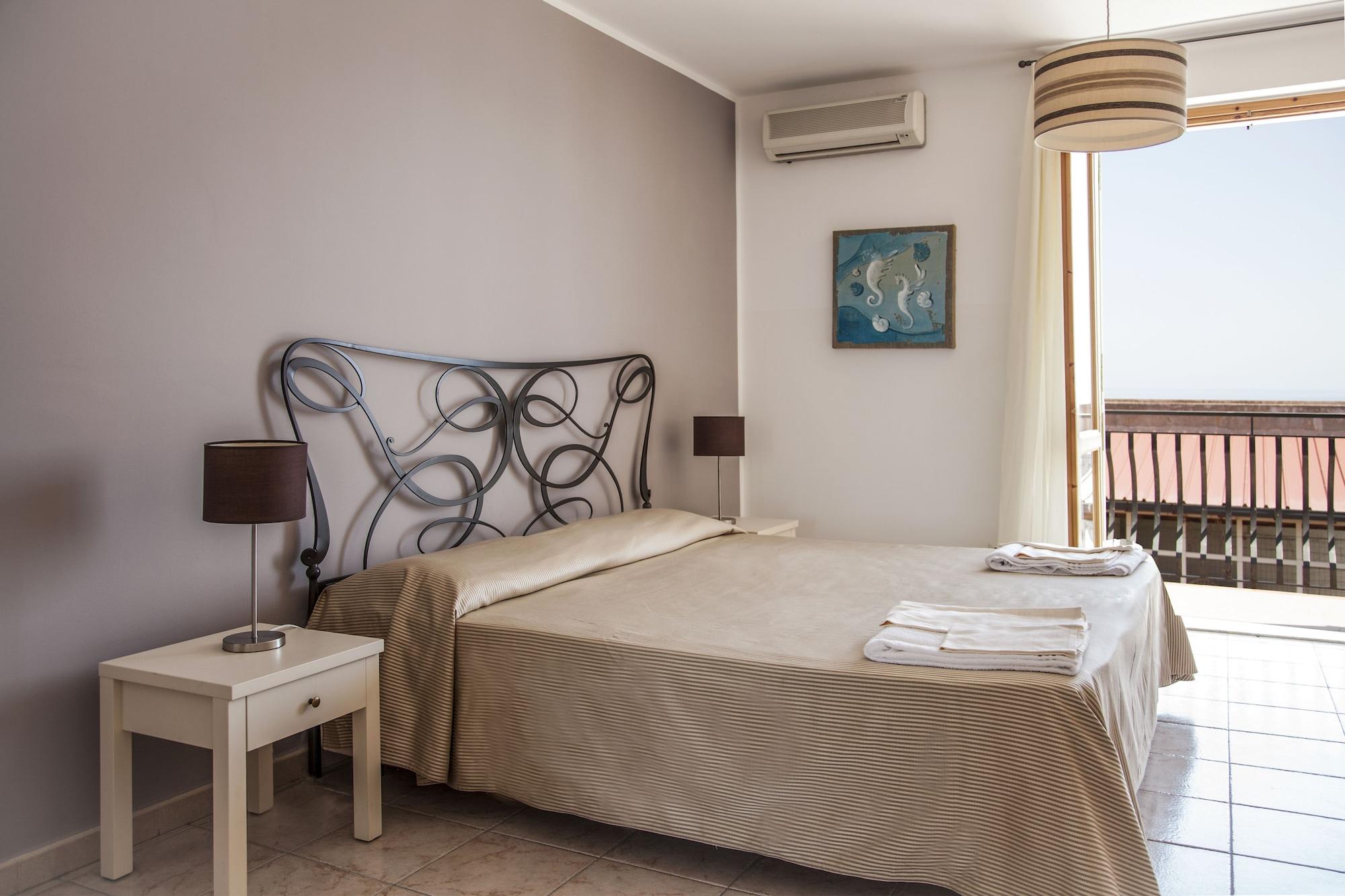 Hotel Amarea - Aeolian Charme Canneto  Eksteriør billede