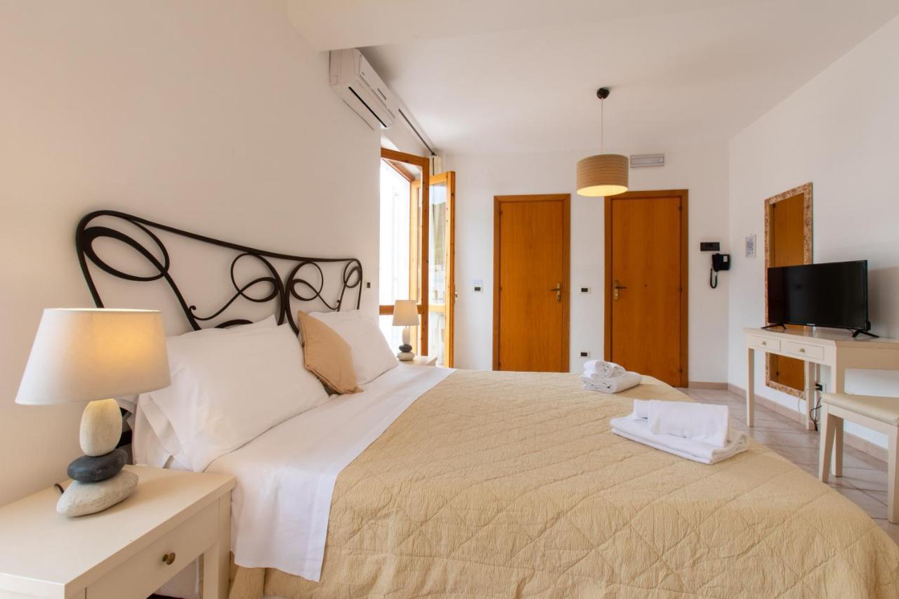 Hotel Amarea - Aeolian Charme Canneto  Eksteriør billede